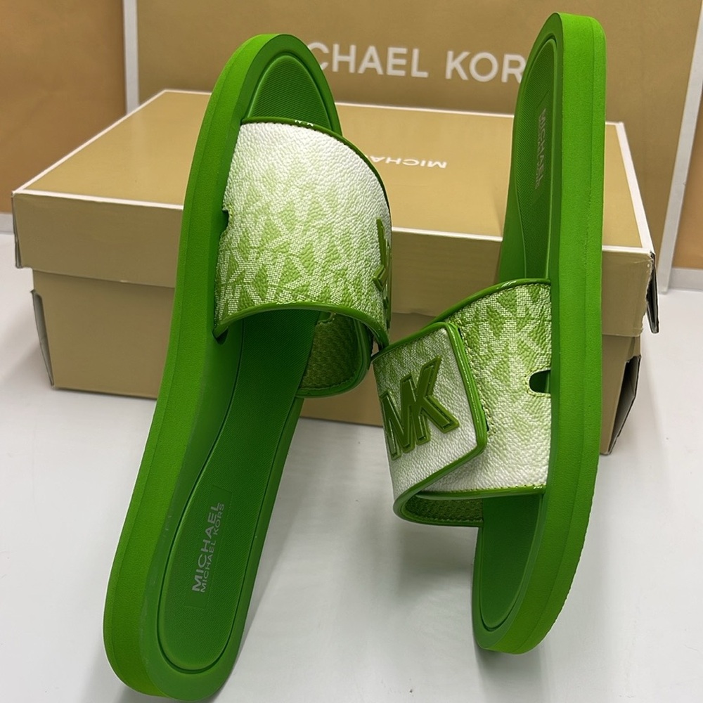 Michael Kors Green Slide Logo Sandals Palmer Ombré Signature
Jungle Green 
NWT - Picture 13 of 16